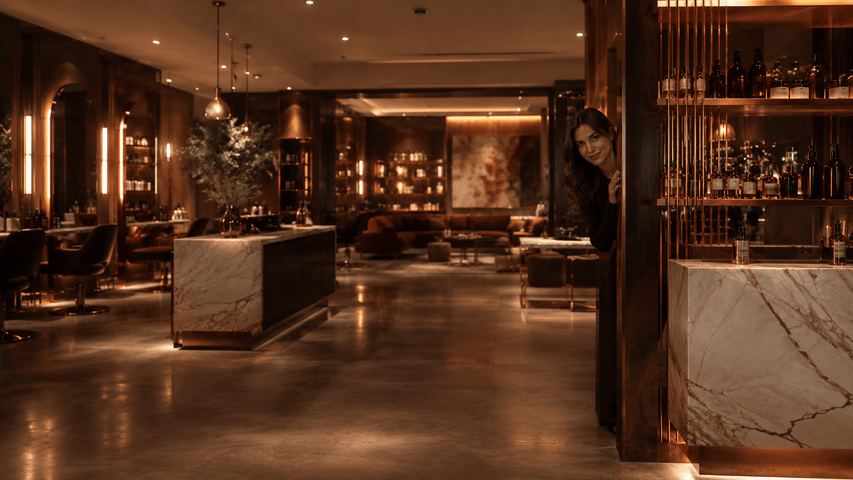 Large luxury salon representing new clients who do not become regulars